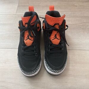 Jordan Spizike Low men’s size 7 black orange